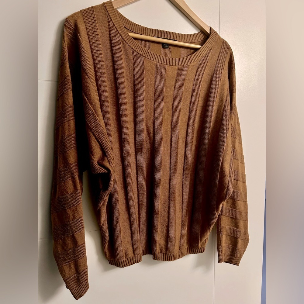 Cyrus Light Sweater